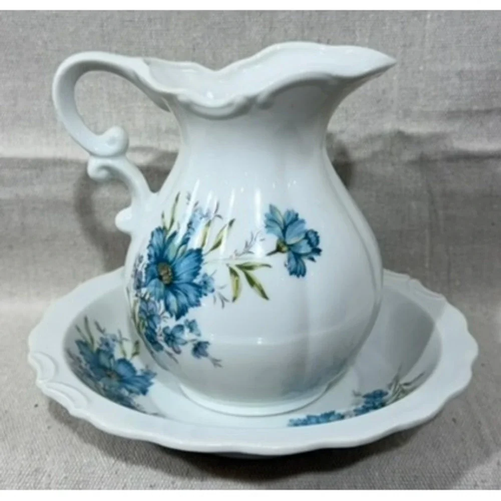 Inarco Japan Blue Floral Pitcher & Bowl Set Vintage Porcelain E-4542 White Blue
